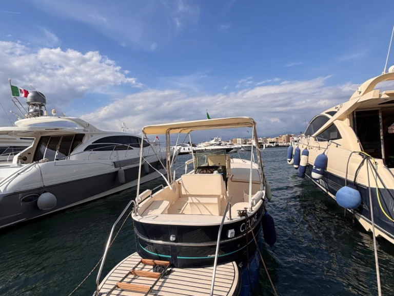 Motorboot te huur in Sorrento voor de beste prijs