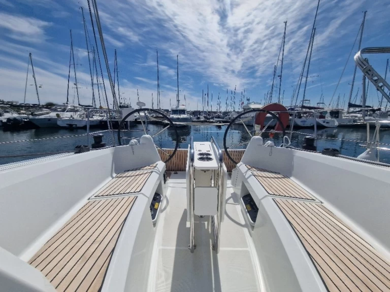 Verhuur Zeilboot Bénéteau met vaarbewijs