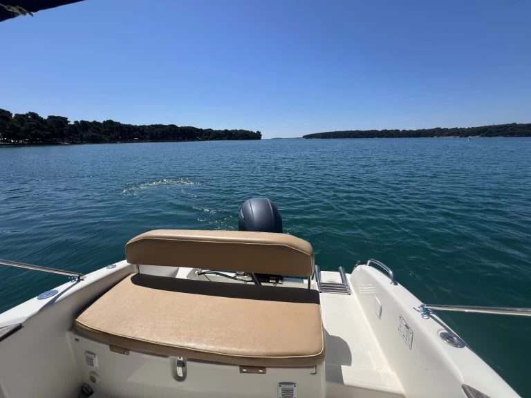 Marea 22 te huur van particulier of professional in Medulin