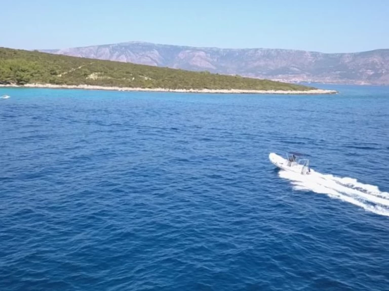Verhuur RIB Maestral met vaarbewijs