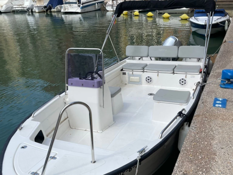 Verhuur Motorboot Grand Boats met vaarbewijs