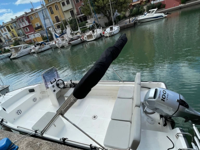 Motorboot te huur in Port Saplaya voor de beste prijs
