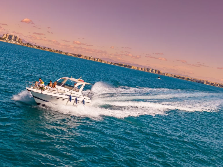 Verhuur Motorboot in Vilanova i la Geltrú - Guy Couach Guy Couach 1000 Fly