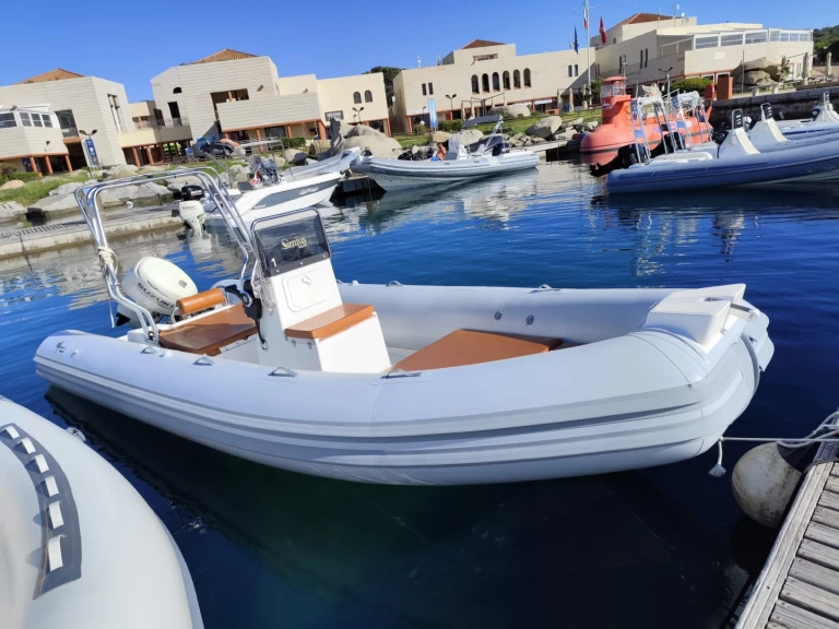 ATMARINE 59 At 5.9 (2) te huur van particulier of professional in Villasimius