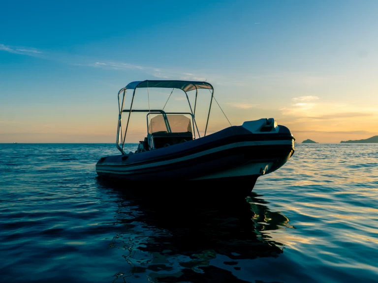 Verhuur RIB Joker Boat met vaarbewijs