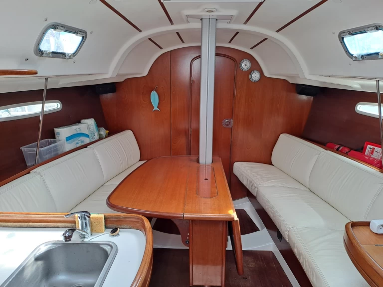 Huur een Bénéteau First 31.7 in Concarneau