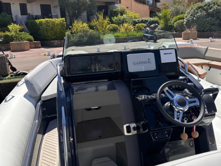 Jachthuur in Cogolin - Zodiac Medline 9 via SamBoat