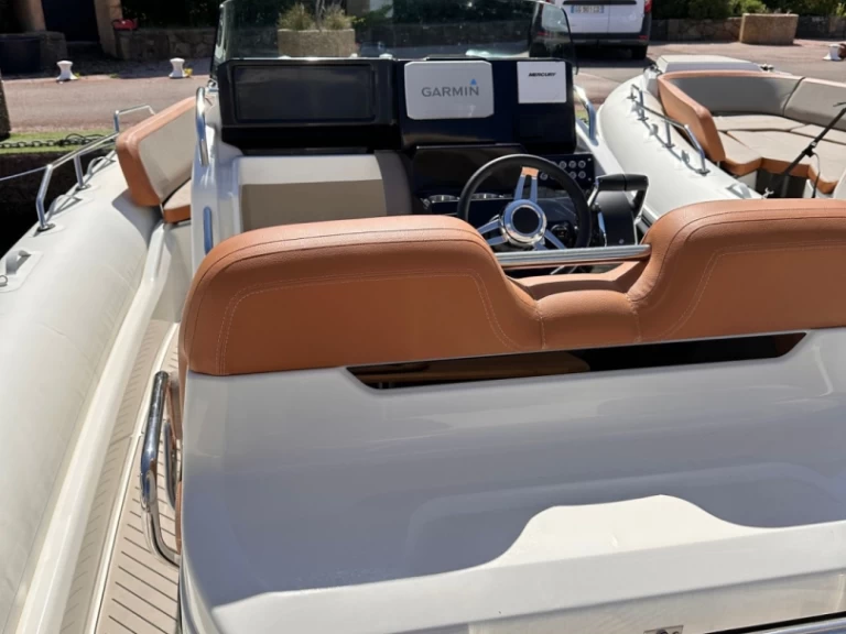 Zodiac Medline 9 te huur van particulier of professional in Cogolin