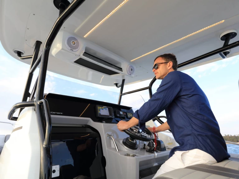 Bootverhuur Port des Marines de Cogolin goedkoop Cap Camarat 9.0 CC