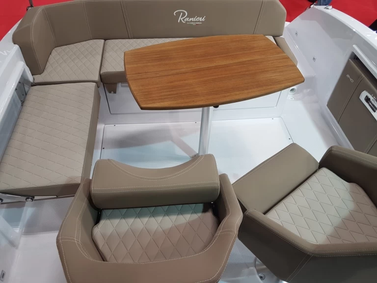 Bootverhuur Ranieri NEXT 240 in Mèze via SamBoat