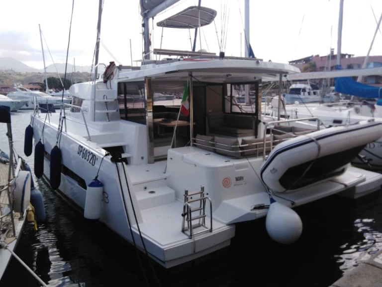 Verhuur Catamaran Bali met vaarbewijs