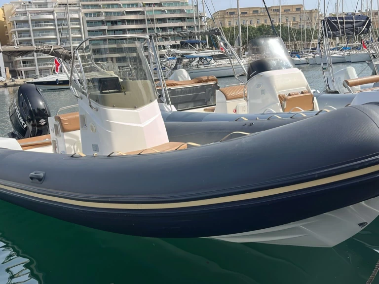 Huur RIB met of zonder schipper Capelli in Pietà