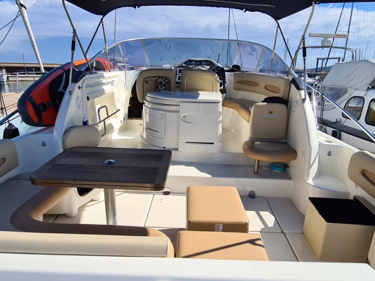 Huur Motorboot met of zonder schipper Cranchi in Puntone