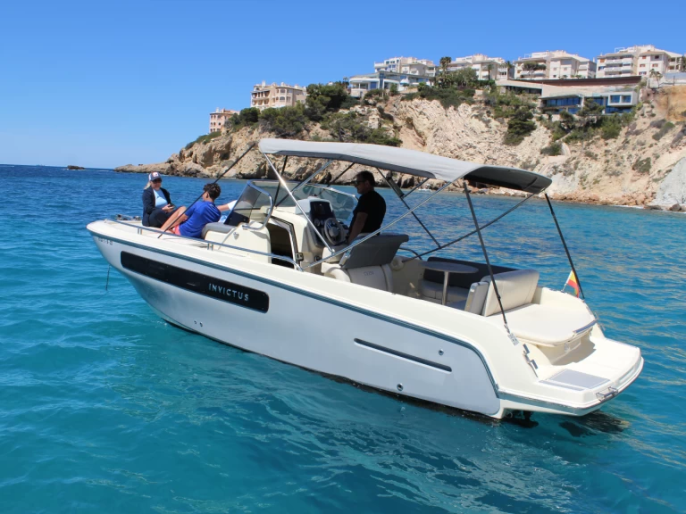 Bootverhuur Invictus  CX250 in Port Adriano via SamBoat