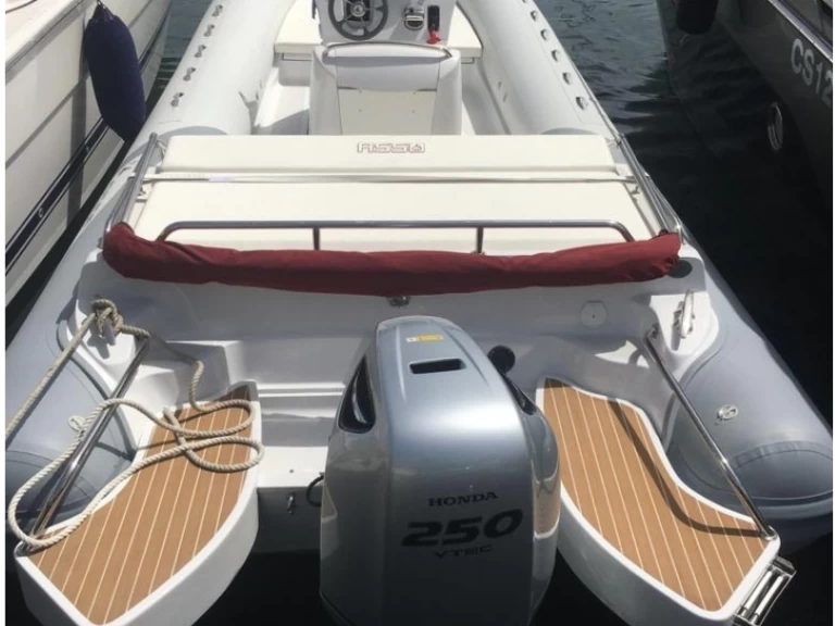 RIB te huur in Porto di Mergellina voor de beste prijs