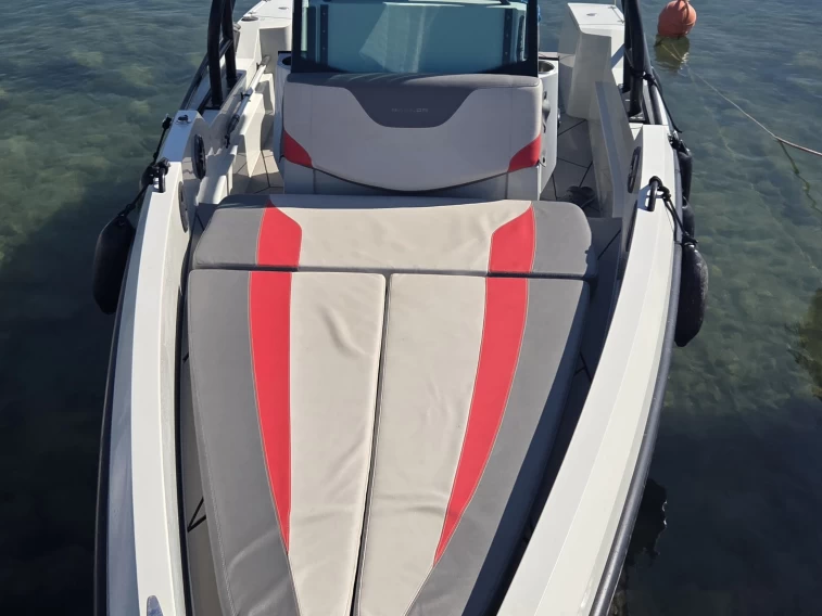 Huur een Saxdor Saxdor 200  in Jadrija