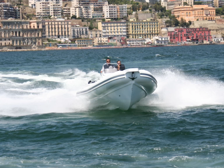 Verhuur RIB Asso met vaarbewijs