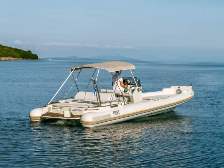 RIB te huur in Sývota voor de beste prijs