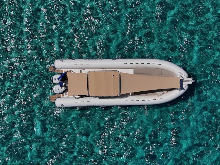 Bootverhuur Trapani Port goedkoop Tempest 900 Sun