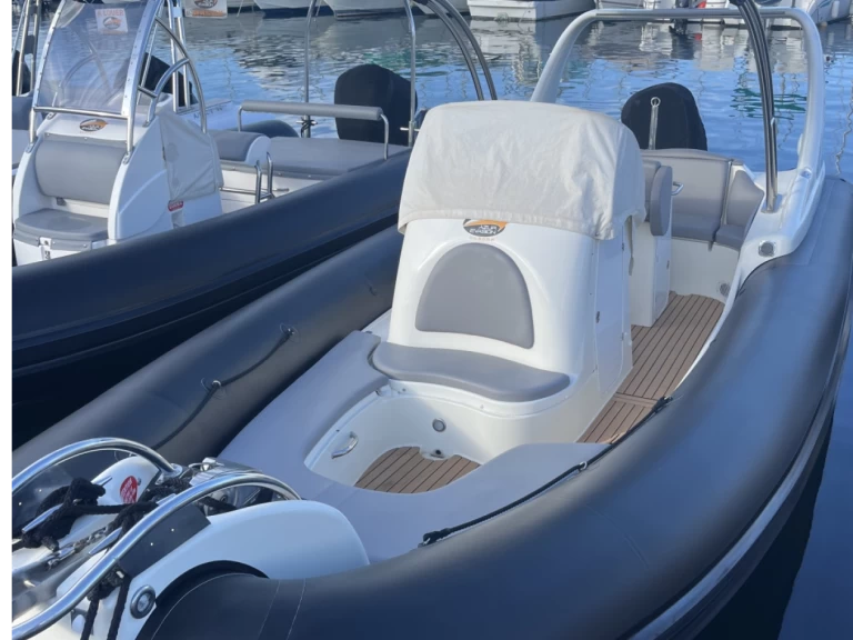 Verhuur RIB in Porto-Vecchio - Zodiac Medline III