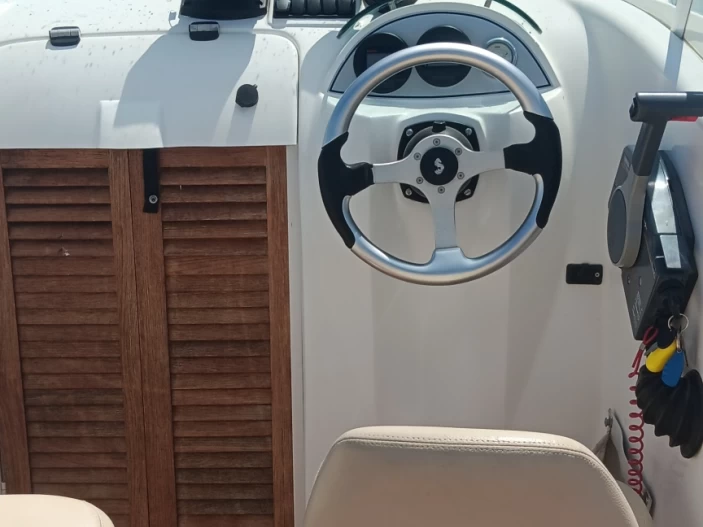 Bénéteau Flyer 650 WA te huur van particulier of professional in Le Cap d'Agde