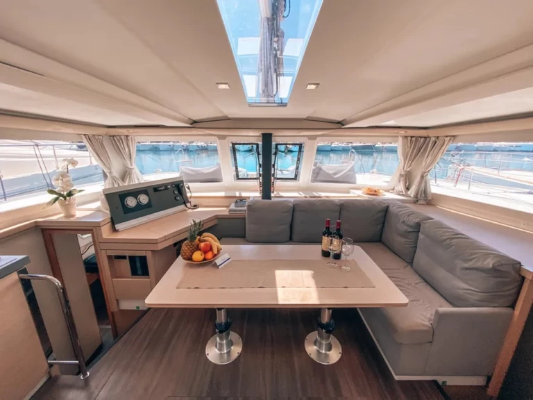 Jachthuur in Pula - Fountaine Pajot Lucia 40 via SamBoat