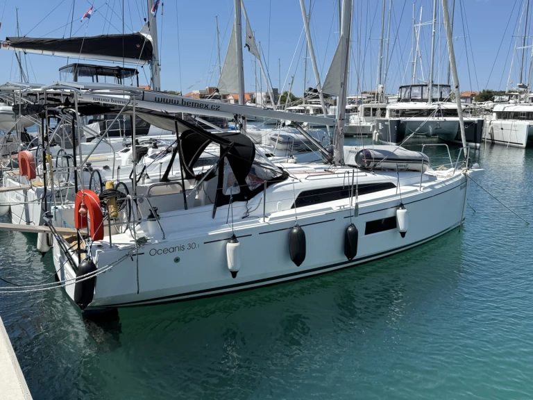 Verhuur Zeilboot Bénéteau met vaarbewijs