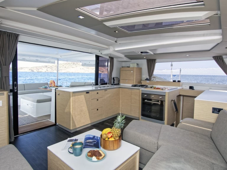 Fountaine Pajot Tanna 47 te huur van particulier of professional in Volos
