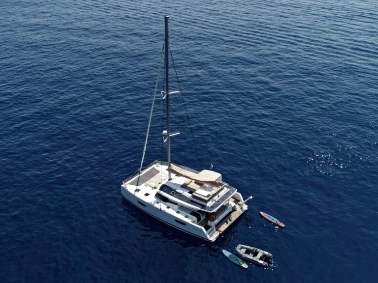 Huur een Fountaine Pajot Tanna 47 in Volos