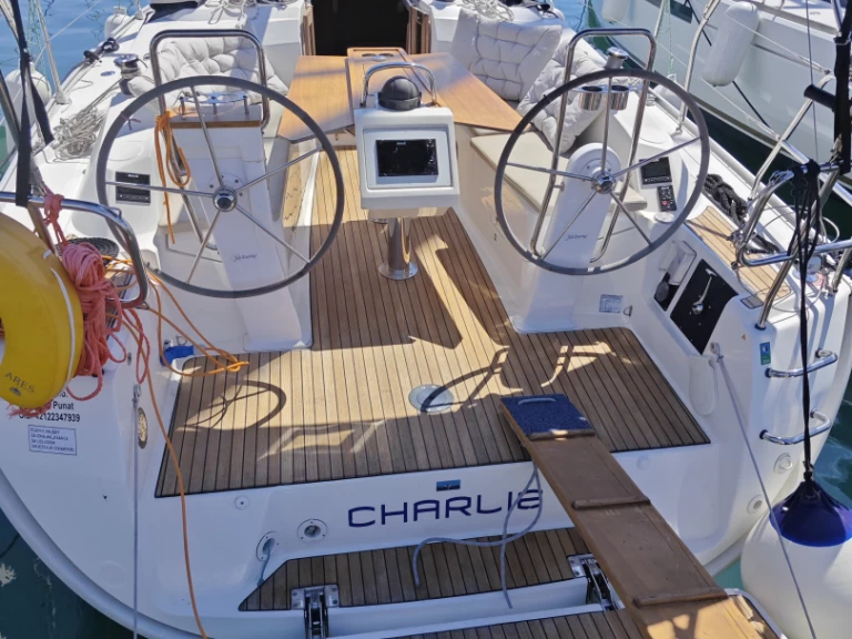 Verhuur Zeilboot Bavaria met vaarbewijs