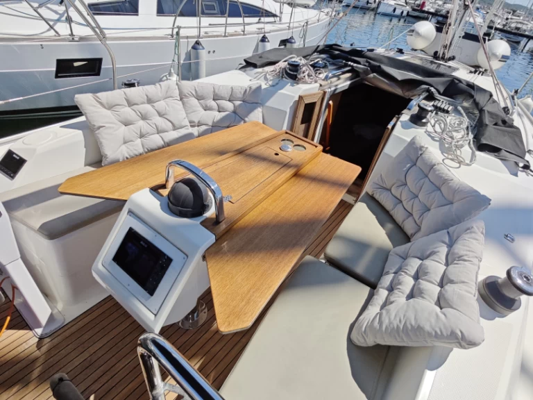 Bavaria Cruiser 34 te huur van particulier of professional in Punat