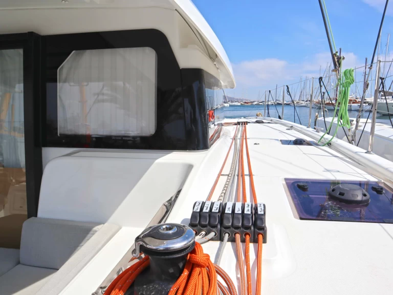 Catamaran te huur in Paros (Eiland) voor de beste prijs