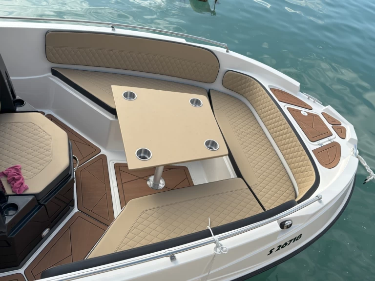 Verhuur Motorboot in Sliema - Nireus Nirues cl620