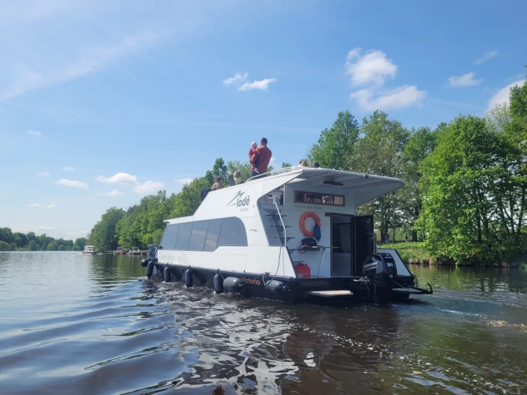 Huur Motorboot met of zonder schipper Traweller in České Vrbné