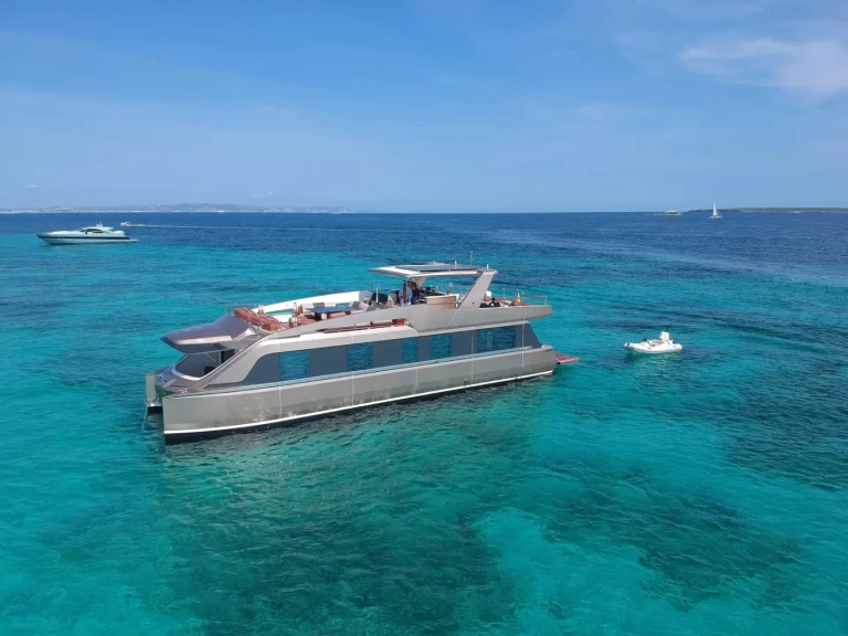 Catamaran te huur in Ibiza Town voor de beste prijs