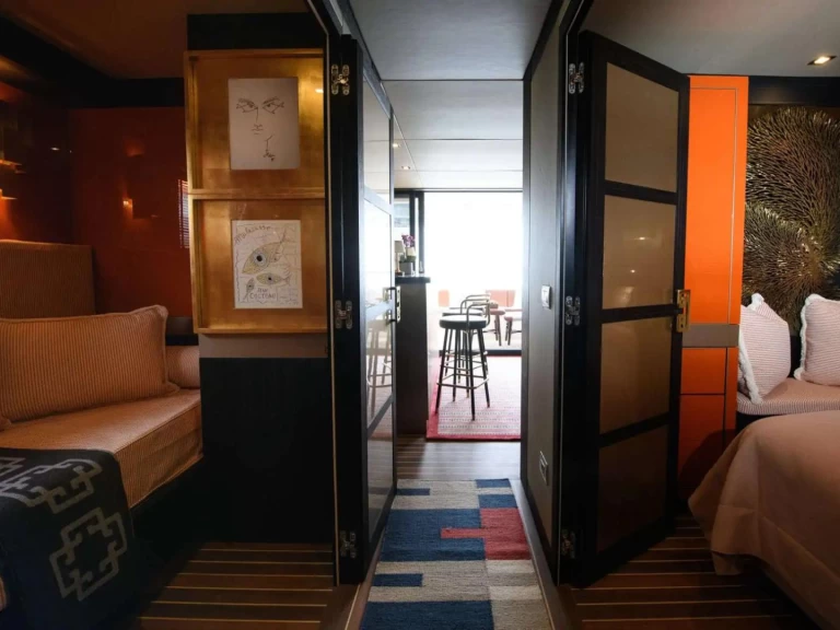 HOUSE OF HÜTTER GOLDFINGER te huur van particulier of professional in Ibiza Town