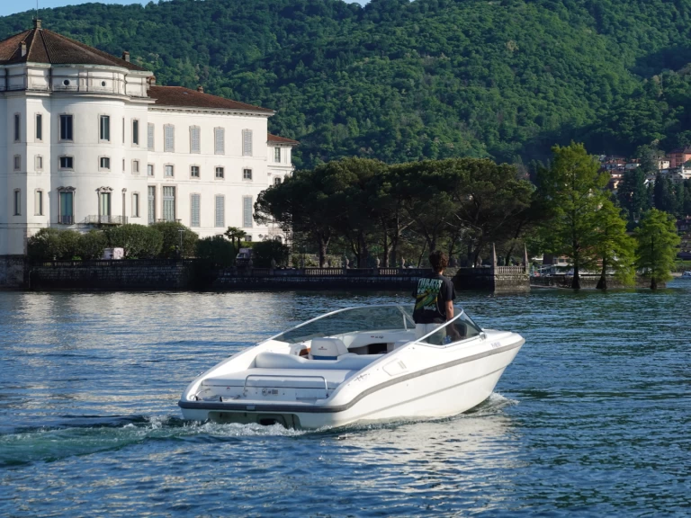 Huur Motorboot met of zonder schipper Cranchi in Stresa