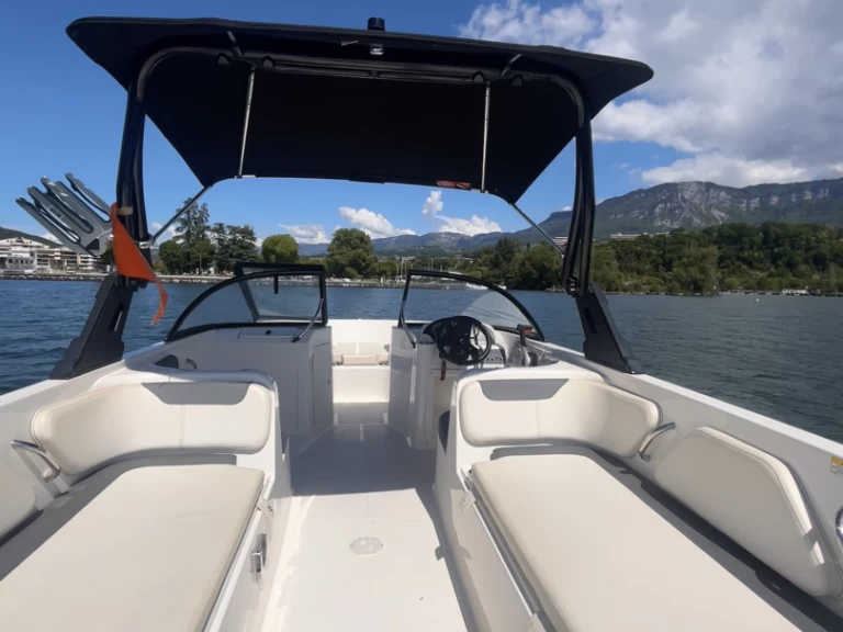 Huur een Bayliner Element E7 in Aix-les-Bains