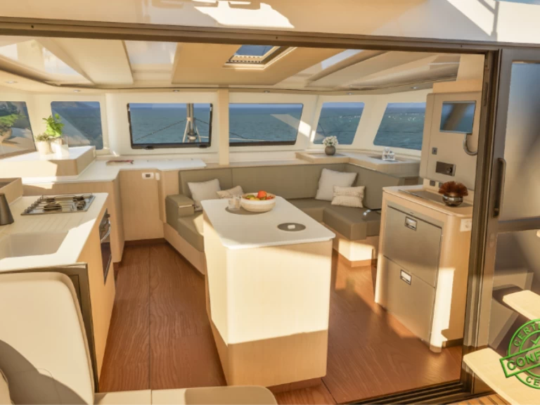 Bootverhuur Fountaine Pajot FP 44 in Le Marin via SamBoat