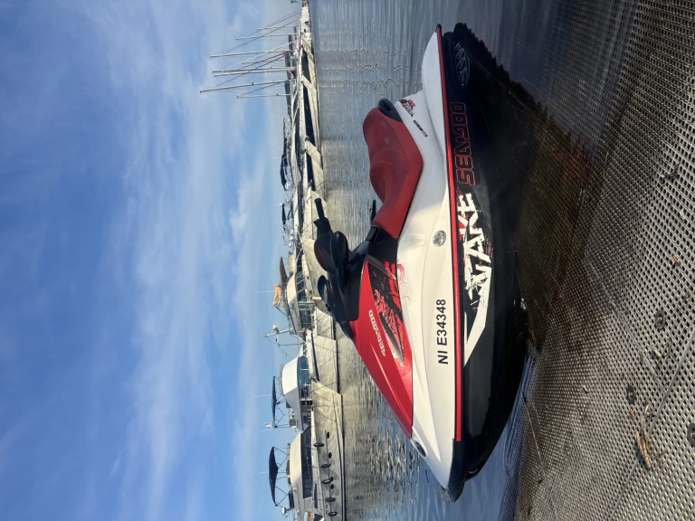 Jet Ski te huur in Hyères voor de beste prijs