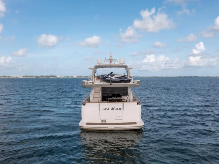 Bootverhuur Miami goedkoop Azimut 90