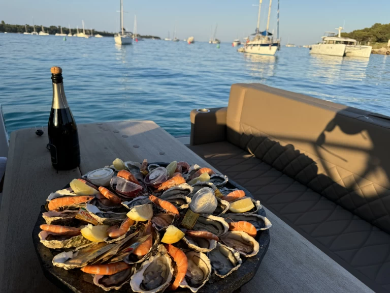 Bootverhuur Saxdor Saxdor 320 GTO in Port de la Rague via SamBoat