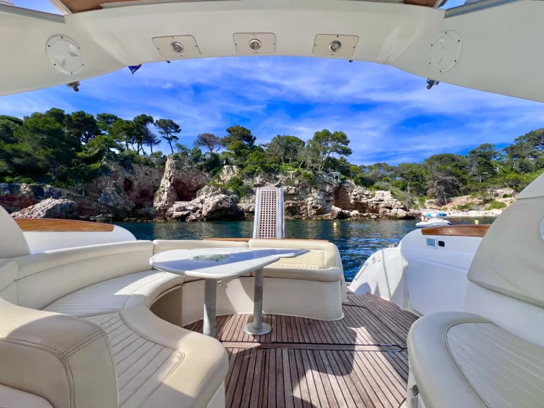 Jachthuur in Antibes - Jeanneau Prestige 34 via SamBoat