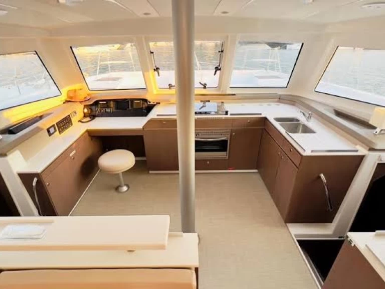 Verhuur Catamaran Bali met vaarbewijs