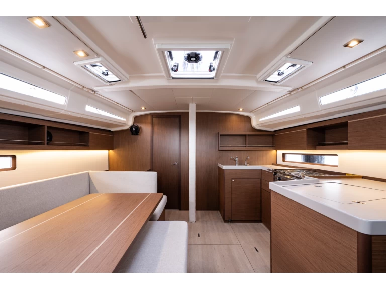 Verhuur Zeilboot Bénéteau met vaarbewijs