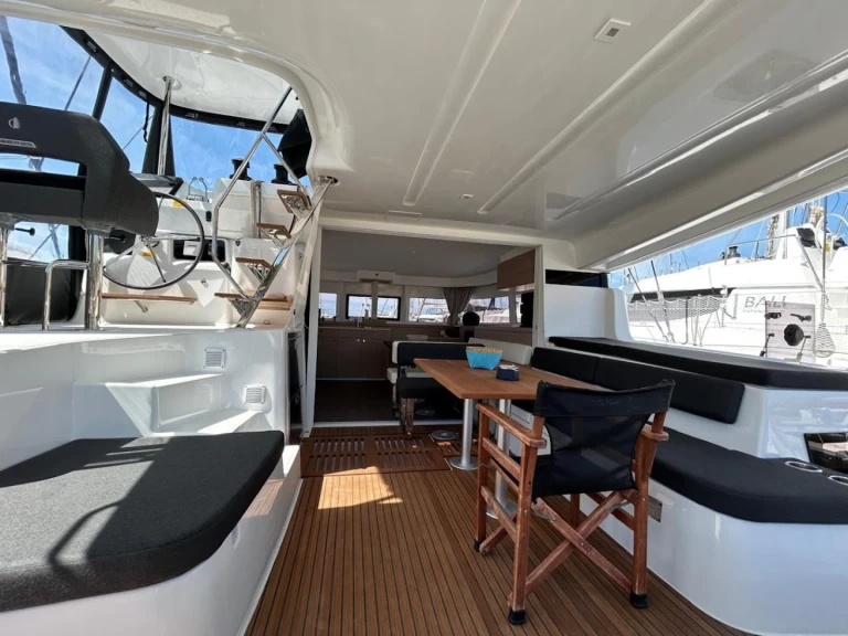 Lagoon Lagoon 43 te huur van particulier of professional in Álimos