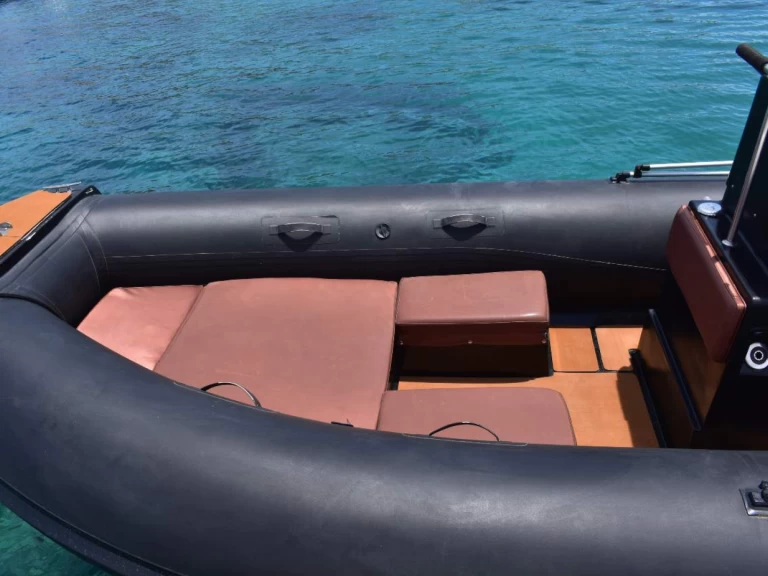 Verhuur RIB Nautica Led met vaarbewijs