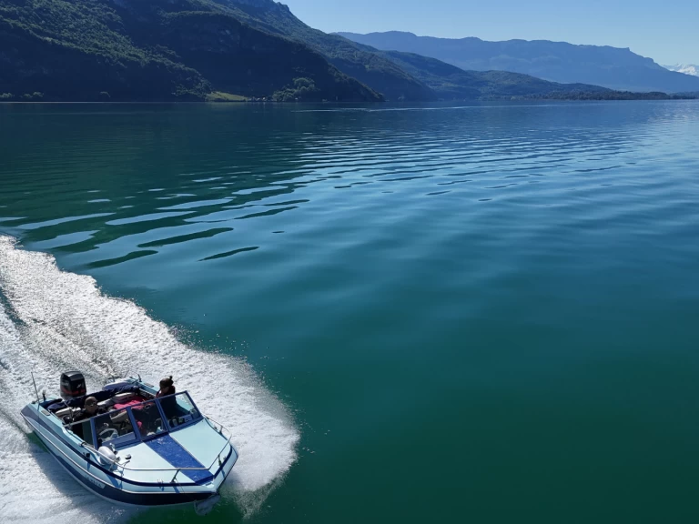 Bootverhuur Glastron Ssv 172 in Conjux via SamBoat