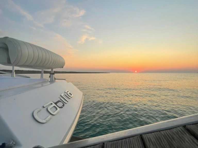 Huur een Mochi Craft Mochi Craft 42 Fly in Castellammare di Stabia