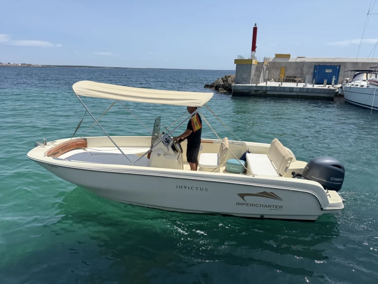 Bootverhuur s'Estanyol de Migjorn goedkoop Invictus 190 FX